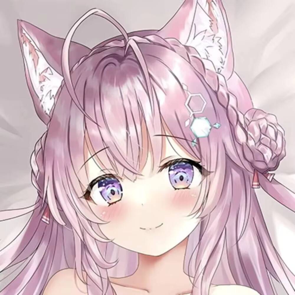 Queen Accessories - Japońska poszewka na poduszkę Hololive VTuber