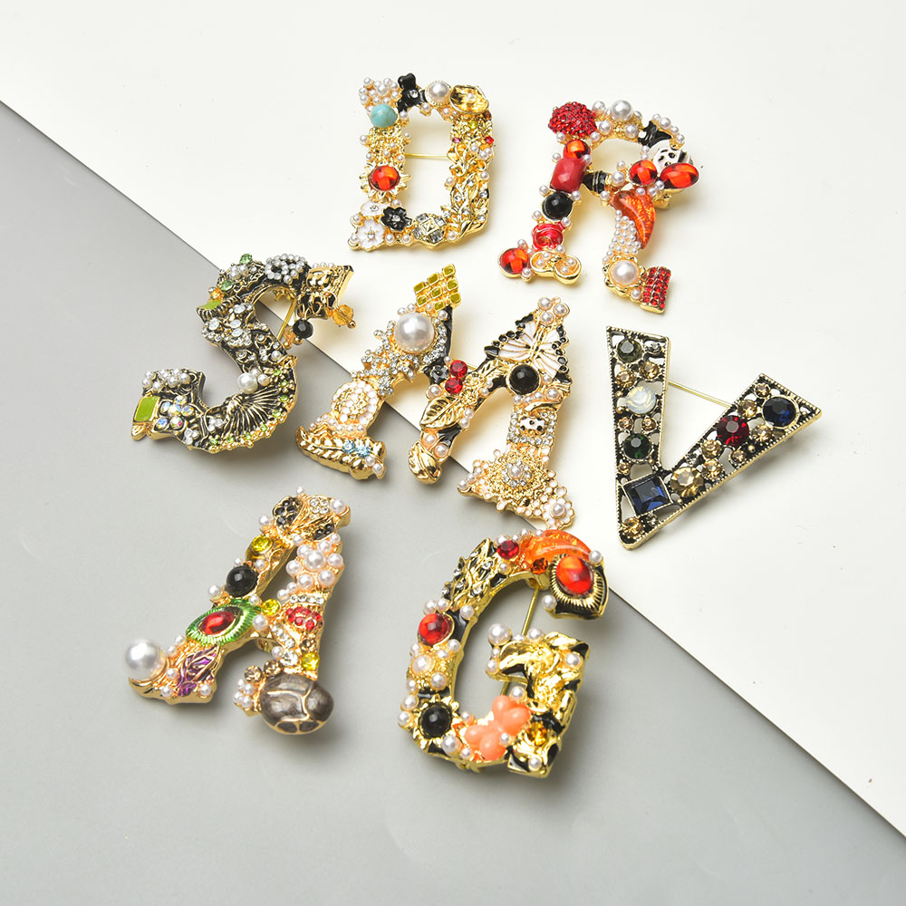 Modne, kolorowe przypinki do k – Women Accessories In English recenzja i cena