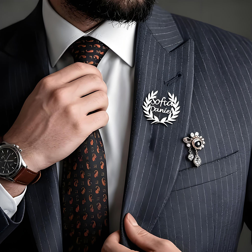 Personalizowana broszka z dwom – Brooch Pin Gold recenzja i cena