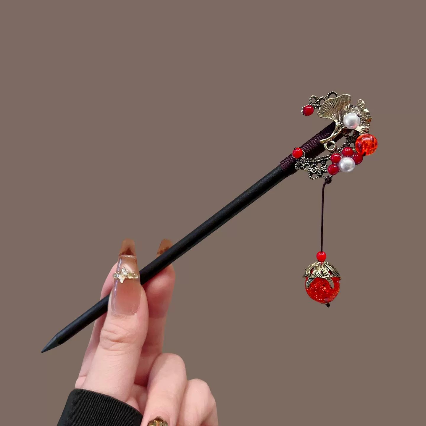Antyczna drewniana spinka do w – Pearl Hair Pin recenzja i cena