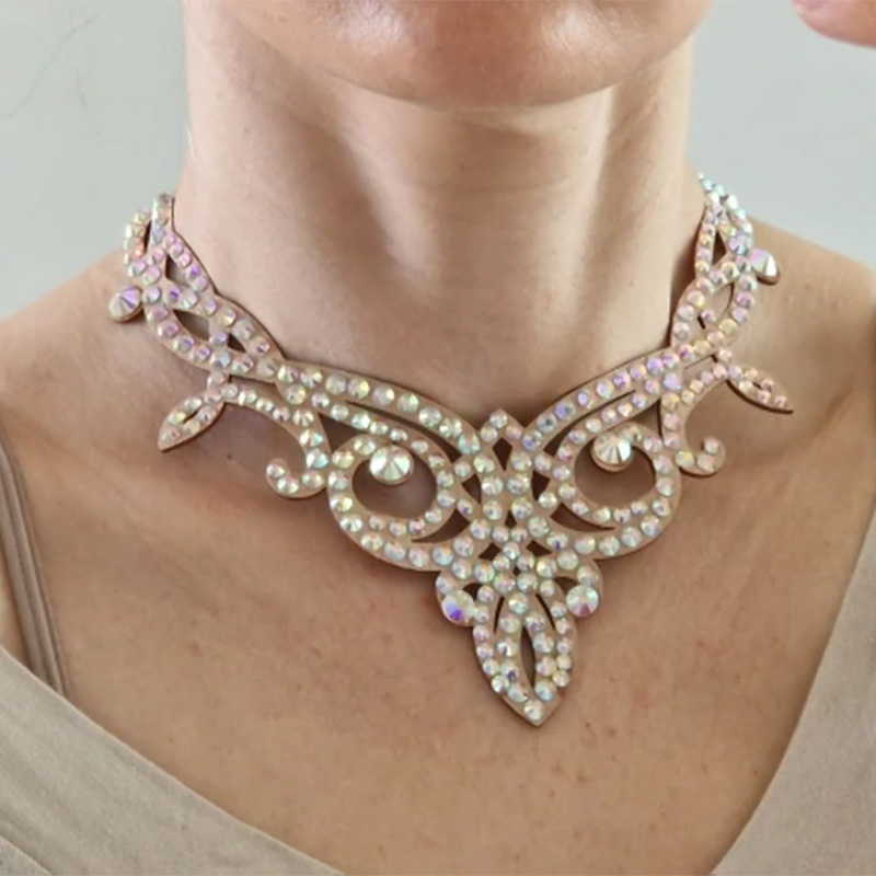 Naszyjnik z błyszczącymi eleme – Women Accessories In Egypt recenzja i cena